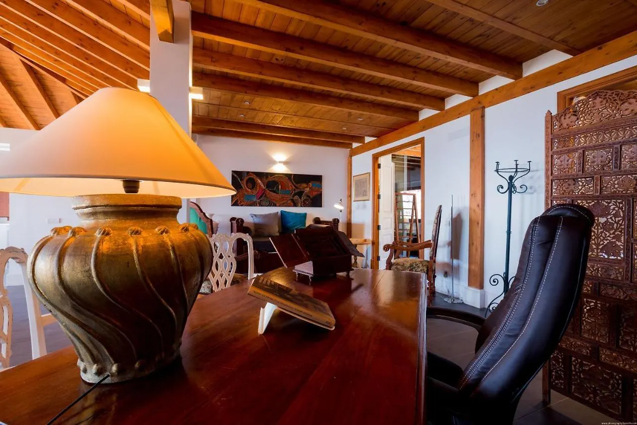 Villa Las Rosas, Los Menores, Adeje, Sea View Armenime